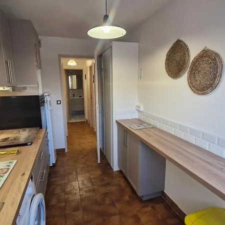 2 Pièces Avec Terrasse à - Fr-1-780-86 * Sainte-Maxime
