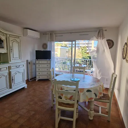 2 Pieces Avec Terrasse A - Fr-1-780-86 Сент-Максим