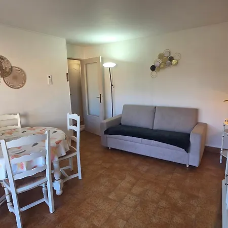 2 Pièces Avec Terrasse à - Fr-1-780-86 *