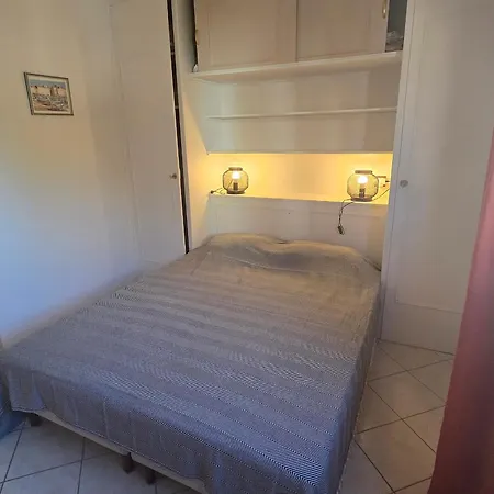 2 Pieces Avec Terrasse A - Fr-1-780-86 Sainte-Maxime