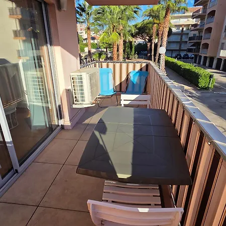 2 Pièces Avec Terrasse à - Fr-1-780-86 * Sainte-Maxime