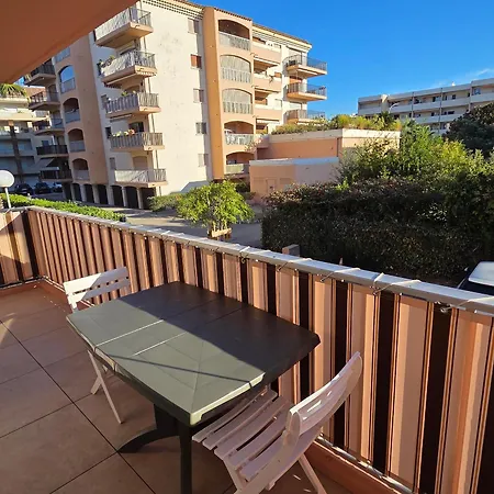 2 Pièces Avec Terrasse à - Fr-1-780-86