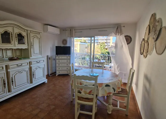 2 Pieces Avec Terrasse A - Fr-1-780-86 Sainte-Maxime