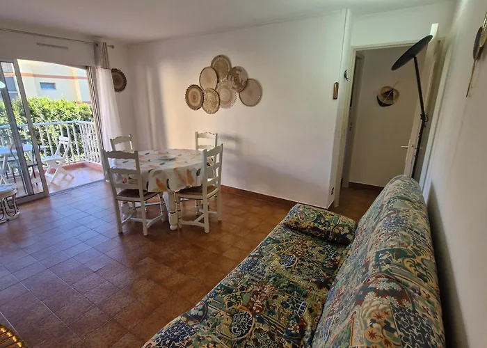 2 Pieces Avec Terrasse A - Fr-1-780-86 Lägenhet Sainte-Maxime